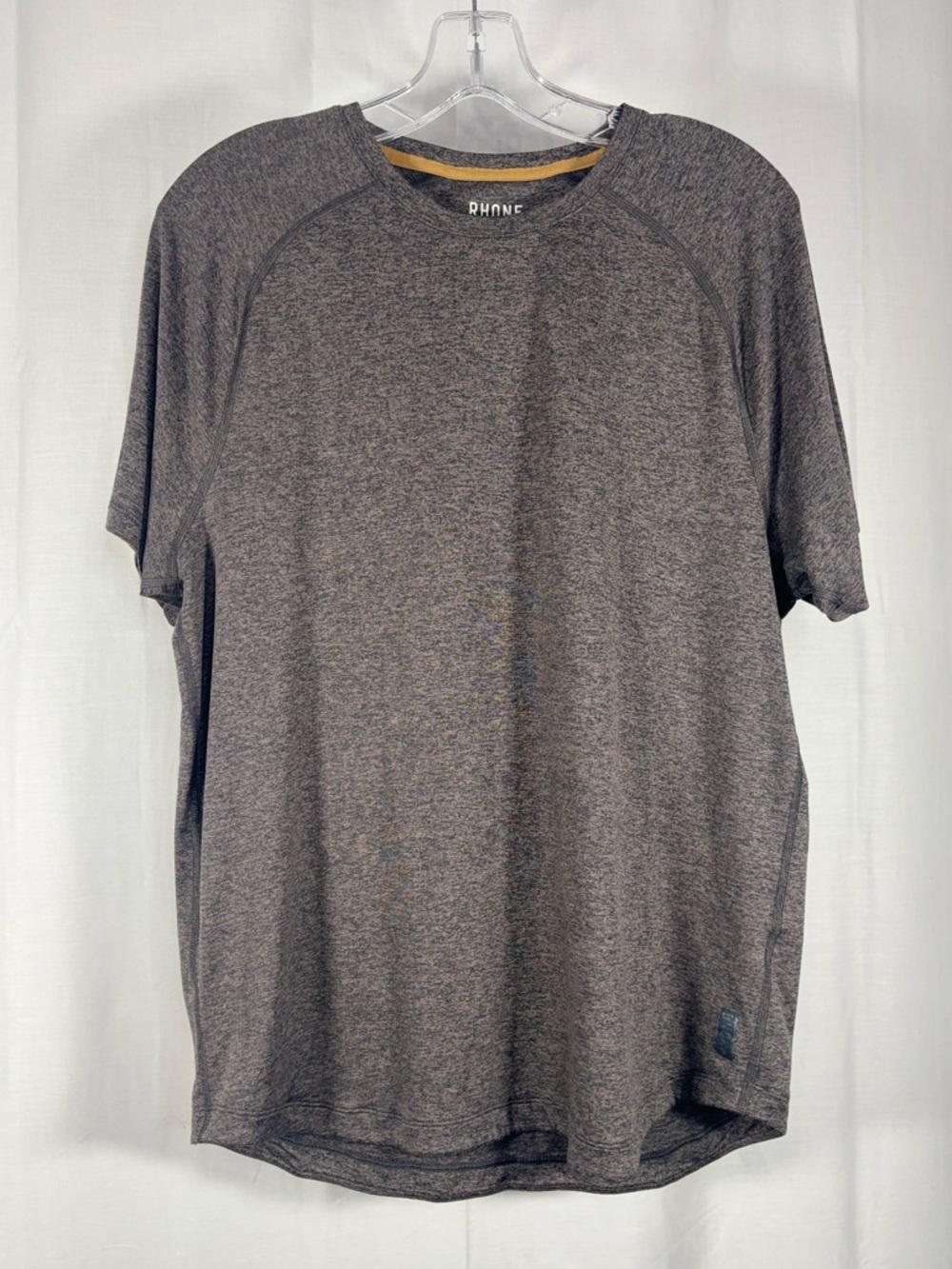 EUC RHONE Atmosphere Men's Crew Performance Tee in Heather Charcoal/tan Sz M
